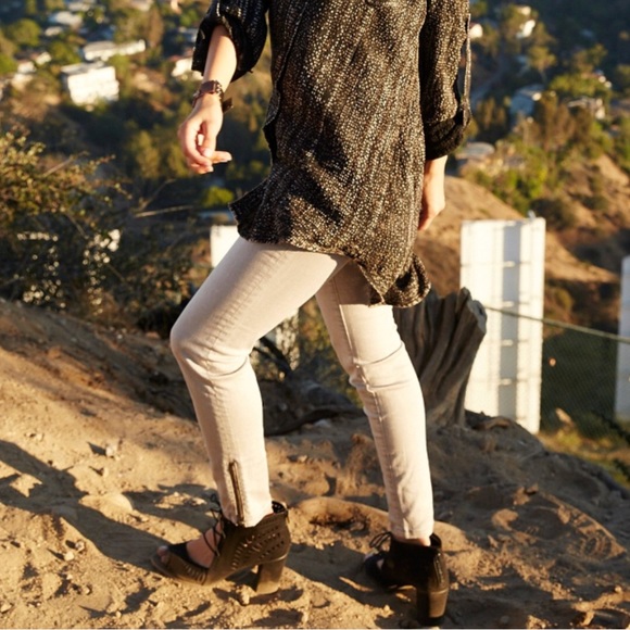 Laser Cut Chunky Heel Lace Up Gladiator Sandal - Picture 6 of 8